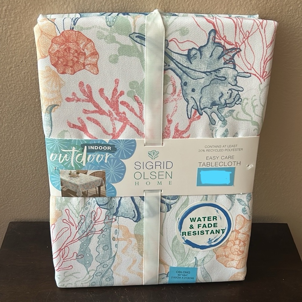 Sigrid Olsen Tropical Print tablecloth 60”x 84” Ocean sea Life Coral Reef New